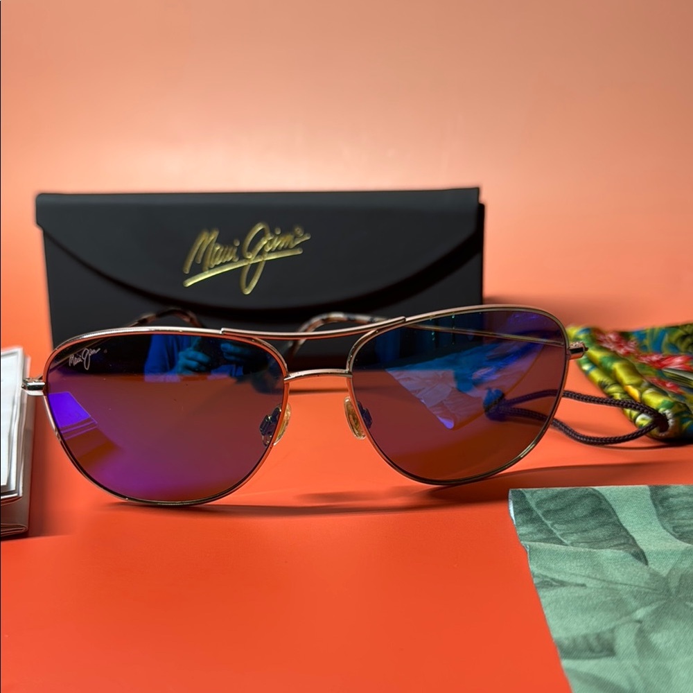 Maui Jim Blue Aviator Polarized Sunglasses Blue Hawaii Titanium NWT